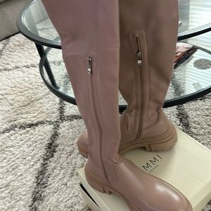 Brand new Simmi boots. Never worn size 9